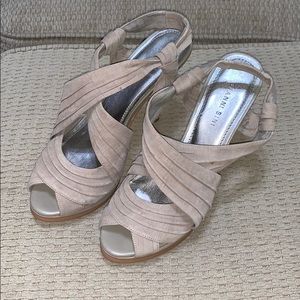 Tan Gianni Bini Heels